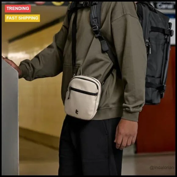 Travel Sling Bag RFID Blocking Anti-Theft Lockable Zippers Passport Holder